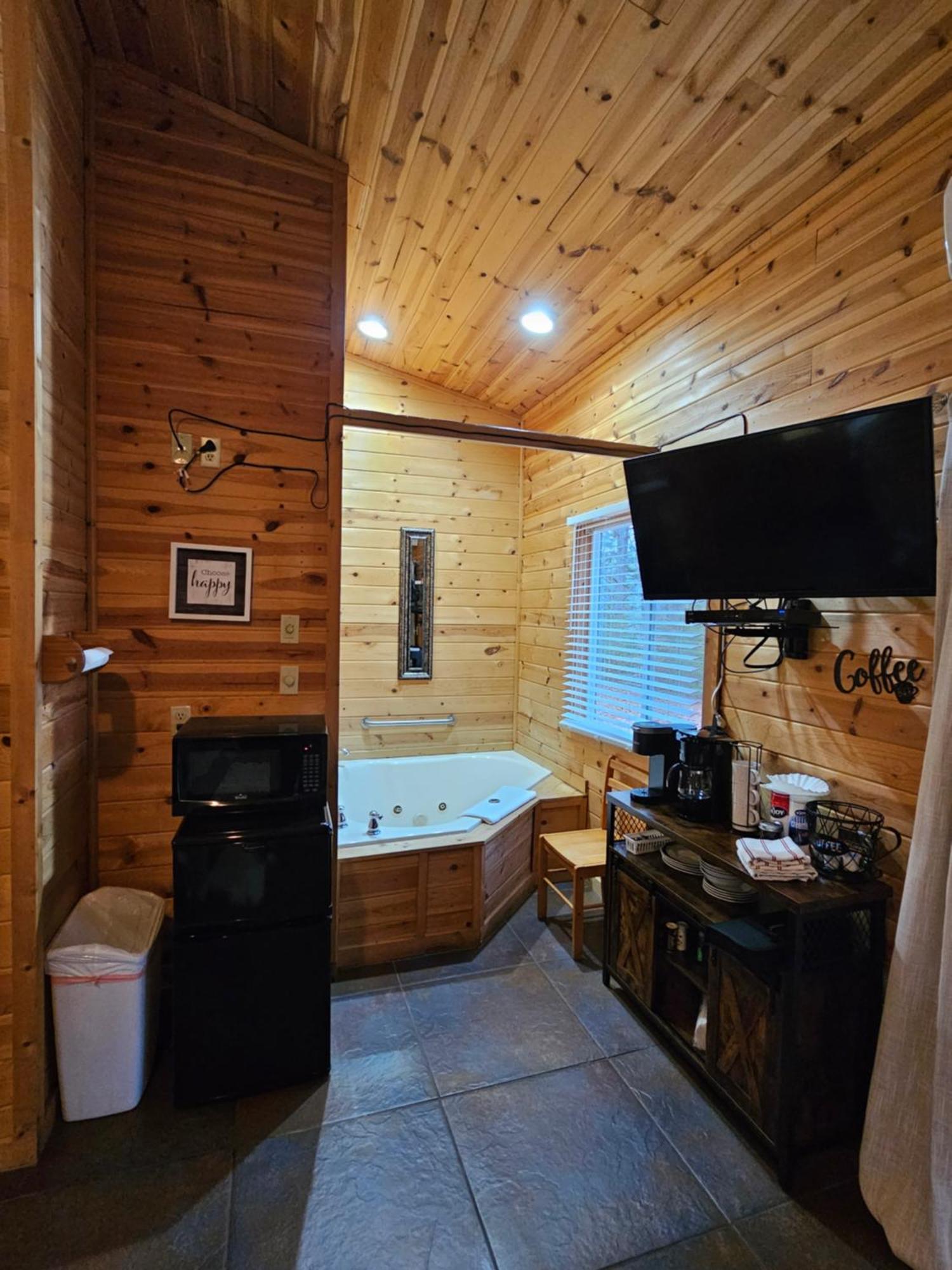 5 Min To Beaver Lake-King Bed-Fire Pit-Jetted Tub #5 Eureka Springs Dış mekan fotoğraf