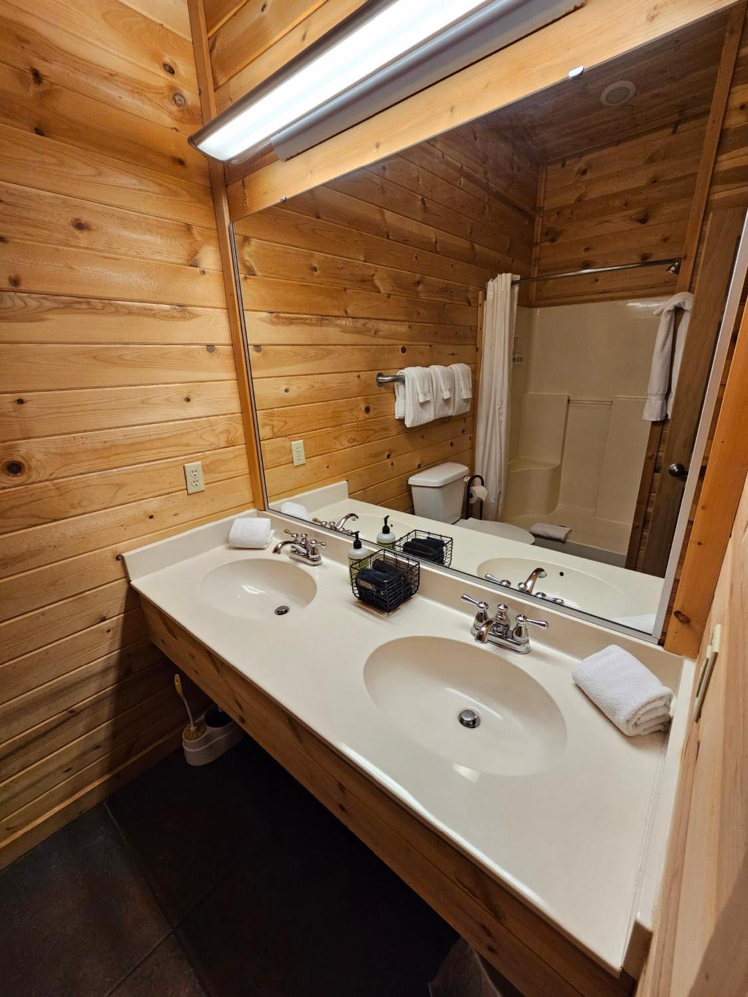 5 Min To Beaver Lake-King Bed-Fire Pit-Jetted Tub #5 Eureka Springs Dış mekan fotoğraf